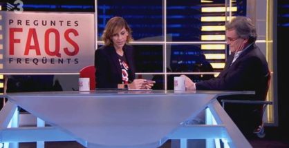 Cristina Puig con Artur Mas, en 'Preguntes Freqüents'. (TV3)