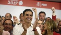 Pedro Sánchez celebrando su victoria en las primarias del PSOE