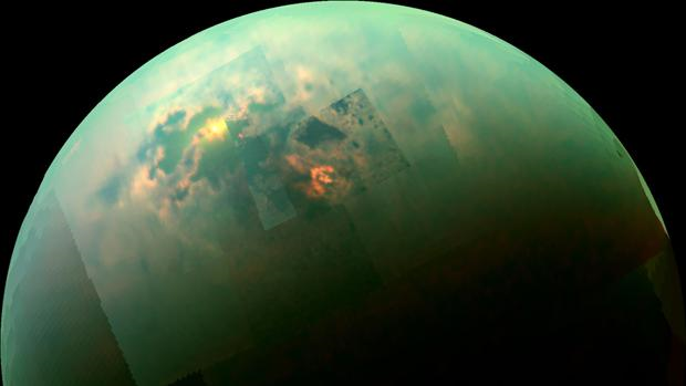 El Sol brilla en los mares del polo norte de Titán - NASA / JPL-Caltech / Univ. Arizona / Univ. Idaho