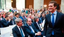 El presidente del PP, Pablo Casado, ha evitado saludar al expresidente del Ejecutivo autonómico, Ángel Garrido
