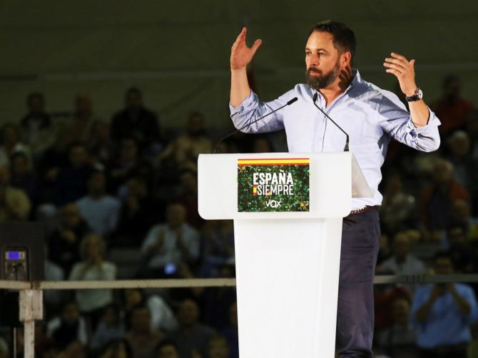 El presidente de Vox, Santiago Abascal, durante el acto público celebrado este domingo.
