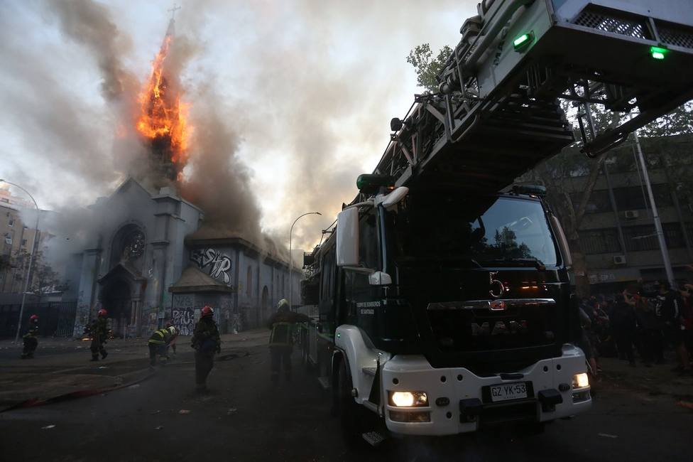 Iglesia - Persecución en Chile: Siete iglesias quemadas este año Saqueo-chile