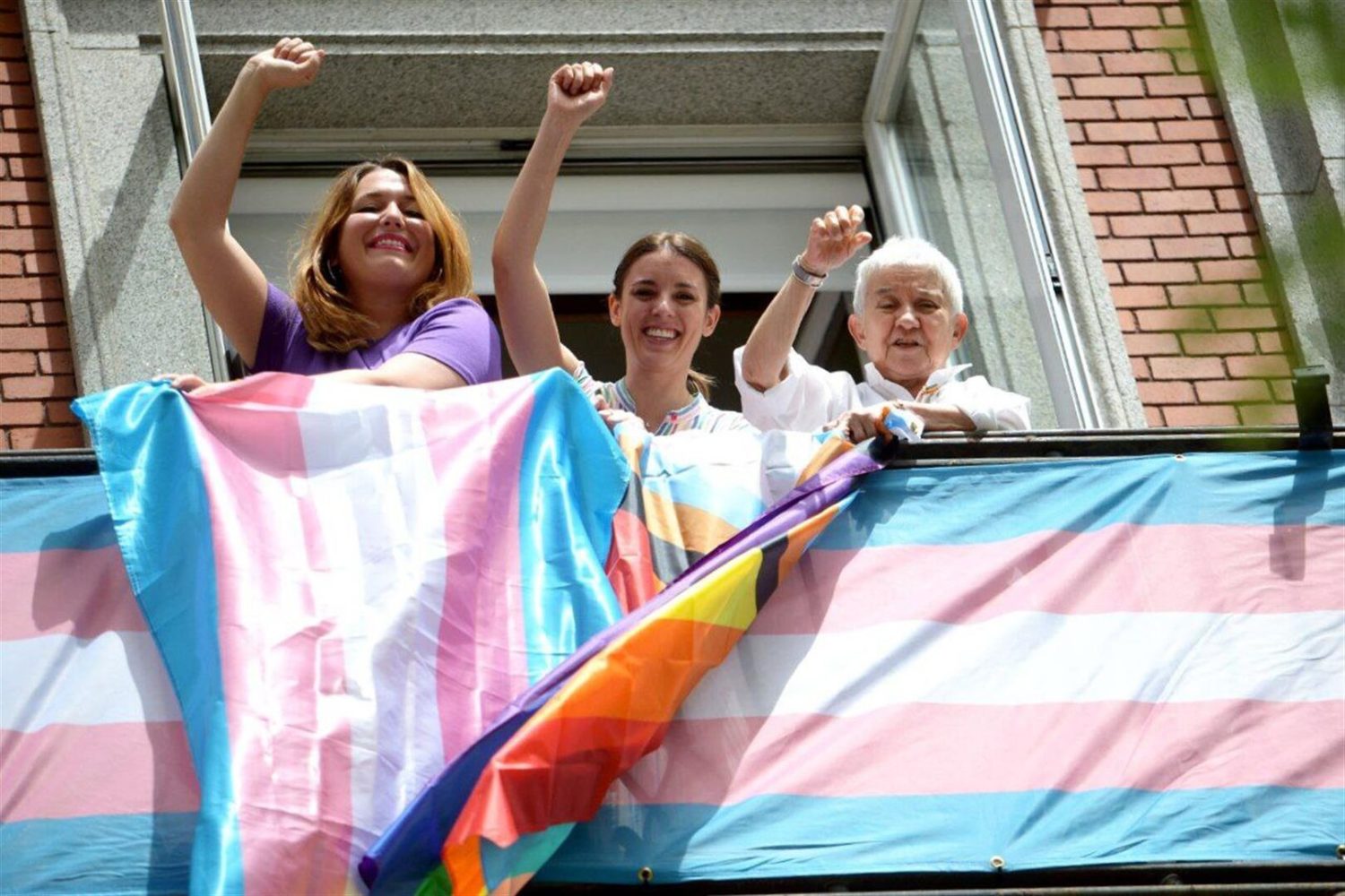 El Gobierno aprueba la Ley Trans que permite el cambio de nombre en el ...