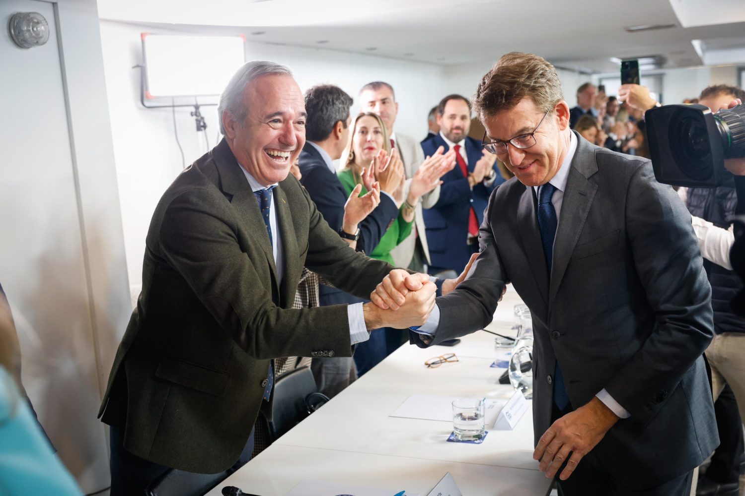 ERC avisa al PSOE de que le retirará el apoyo parlamentario si incumple ...