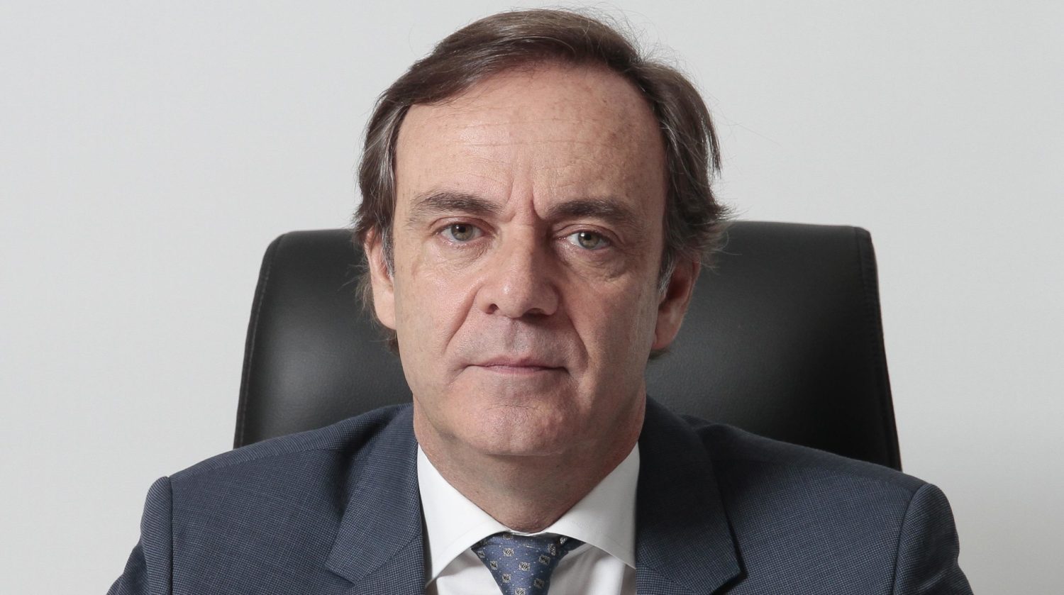 Querella de Manos Limpias contra el expresidente de la Audiencia ...