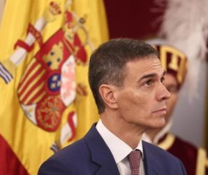 Sánchez rechaza que el PSOE denuncie a Salazar en la Fiscalía y dice que no sabía nada de sus comportamientos