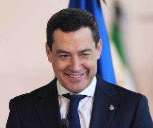 Juanma Moreno convoca las elecciones andaluzas el 17 de mayo