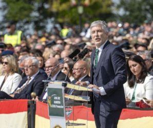 Pitada y abucheos a Marlaska en Baeza al hablar de los guardias civiles fallecidos en Huelva