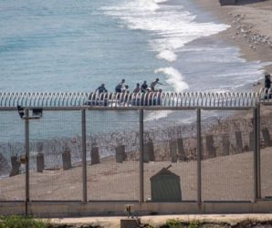 Un informe policial del Centro Nacional de Inmigración desmonta la versión del Gobierno e implica a Marruecos en el asalto a Ceuta