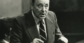 Blas Piñar, en el Congreso de los diputados, un día antes del 23-F